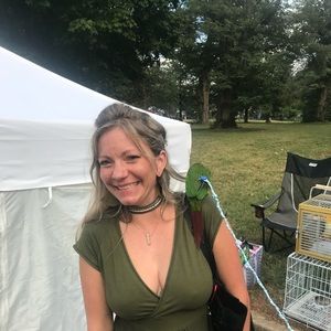 Meet your Posher, Courtney